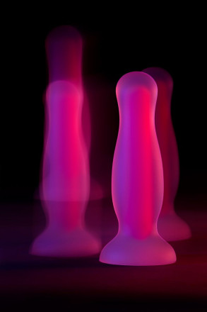 Розовая, светящаяся в темноте анальная втулка John Glow - 12,5 см. 