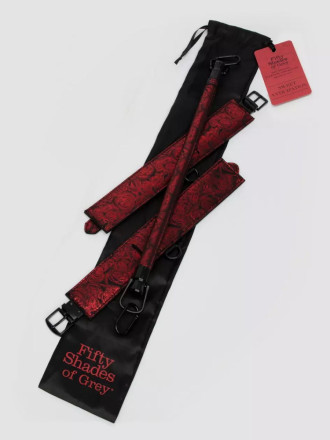 Распорка для ног Reversible Restraint Bar with Cuffs 