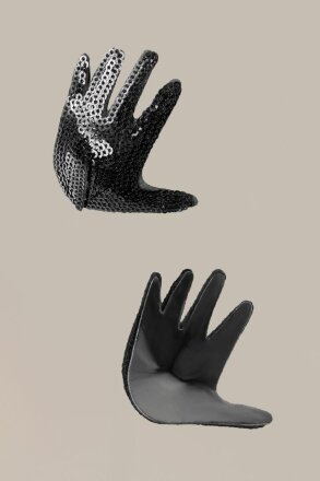 Чёрные пэстисы Hands в форме ладошек с пайетками 