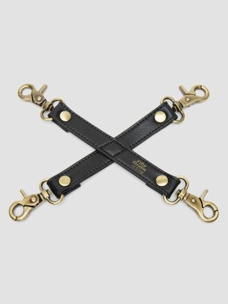 Черный фиксатор для манжет Bound to You Faux Leather Hogtie 