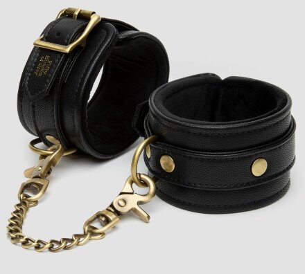 Черные оковы на ноги Bound to You Faux Leather Ankle Cuffs 