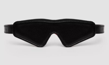 Двусторонняя красно-черная маска на глаза Reversible Faux Leather Blindfold 