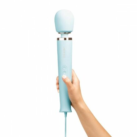 Голубой проводной вибромассажер Le Wand Sky Blue с 10 скоростями 