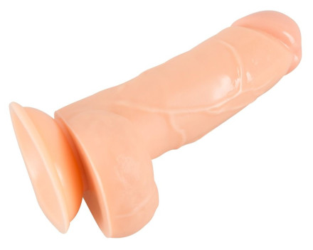 Телесный фаллоимитатор-реалистик European Lover with balls - 18 см. 