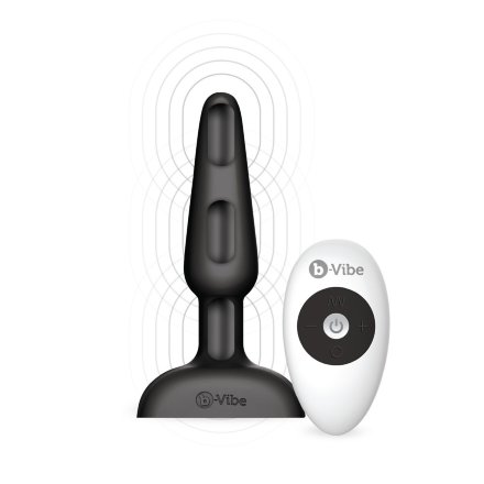 Чёрная анальная вибропробка с 3 источниками вибрации TRIO REMOTE CONTROL PLUG BLACK - 13,5 см. 