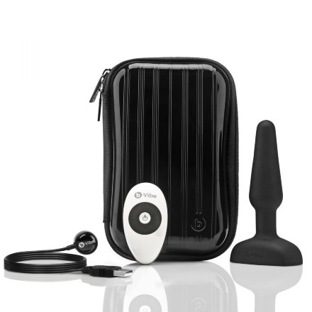 Чёрная анальная вибропробка с 3 источниками вибрации TRIO REMOTE CONTROL PLUG BLACK - 13,5 см. 