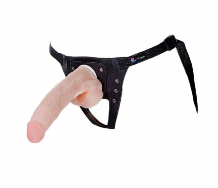 Реалистичный фаллос на поясе Harness - 20,5 см. 
