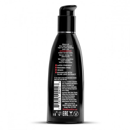 Лубрикант на водной основе с ароматом клубники Wicked Aqua Strawberry - 60 мл. 