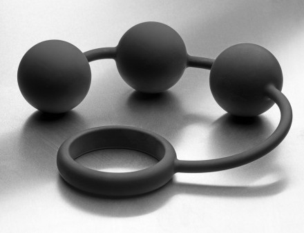 Анальные шарики Tom of Finland Silicone Cock Ring with 3 Weighted Balls 