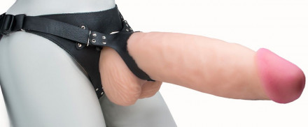 Телесный реалистичный фаллоимитатор на черных трусиках Real Big Strap-On - 34,5 см. 