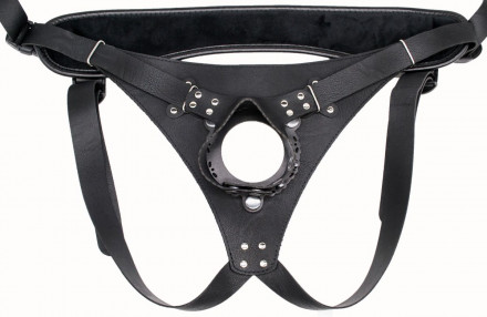 Телесный реалистичный фаллоимитатор на черных трусиках Real Big Strap-On - 34,5 см. 