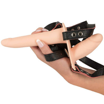 Телесный двойной вибрострапон с вибрацией Vibrating Double Strap-On - 15 см. 