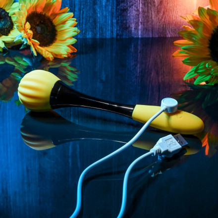 Черно-желтый двусторонний вибратор Sunflower - 20 см. 